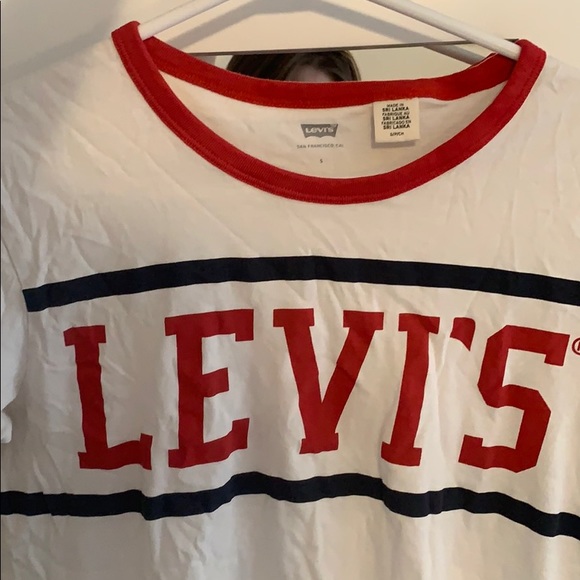 Levi’s shirt - Picture 2 of 2